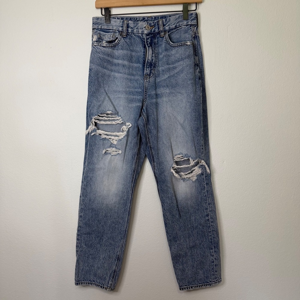 American Eagle - Curvy Mom Jeans Medium Wash Distressed Size 4 High Rise